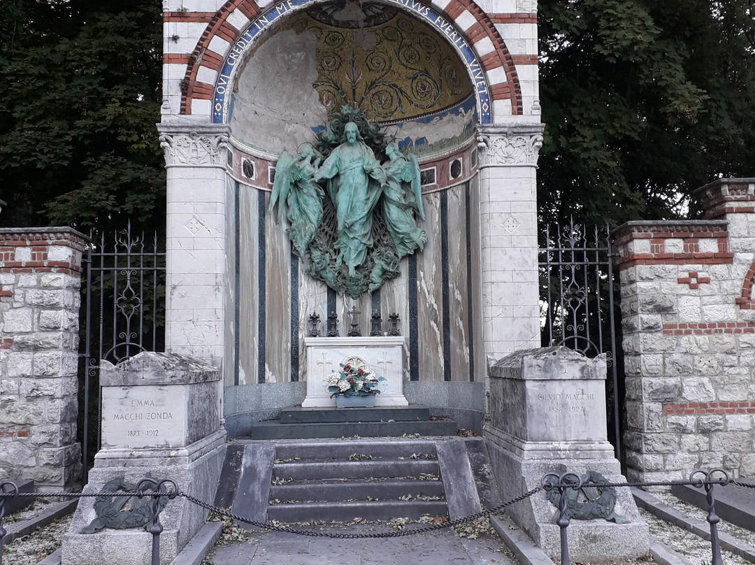 Cimitero di Santa Maria del Monte景点图片