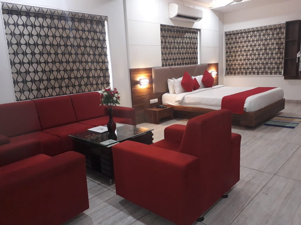 The Grand Vardhman Hotel