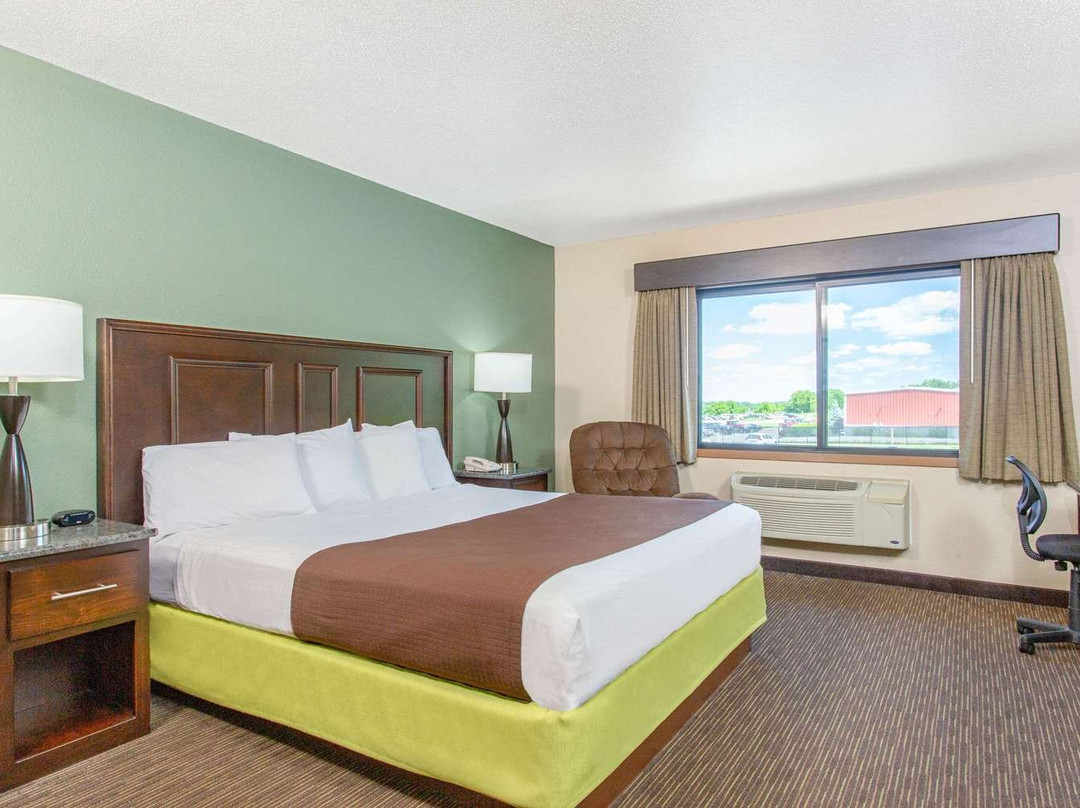 AmericInn by Wyndham West Salem主图