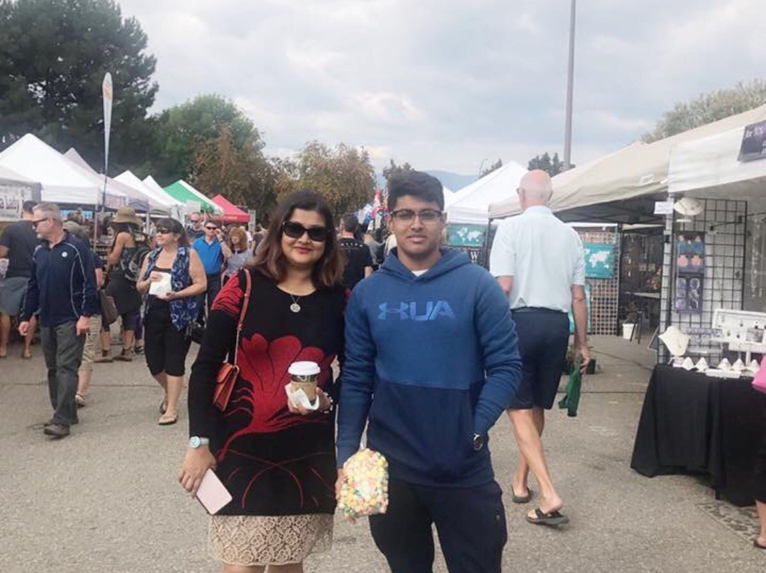 Kelowna Farmers' and Crafters' Market-基洛纳必去景点