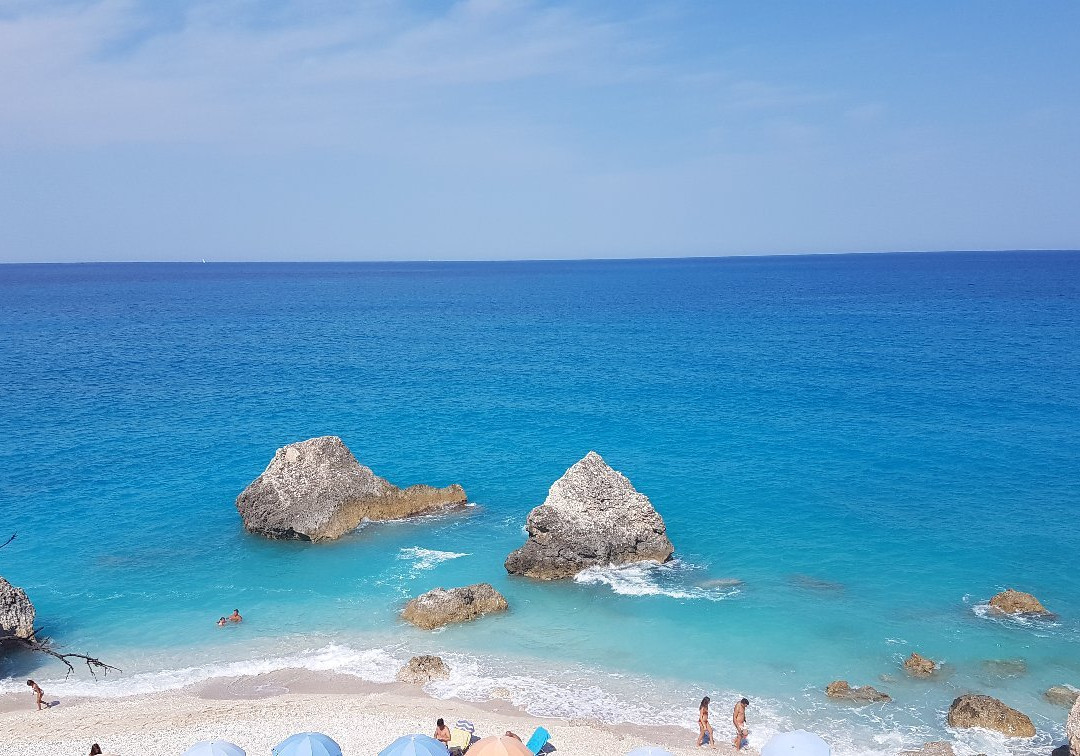 Megali Petra Beach-莱夫卡扎必去景点