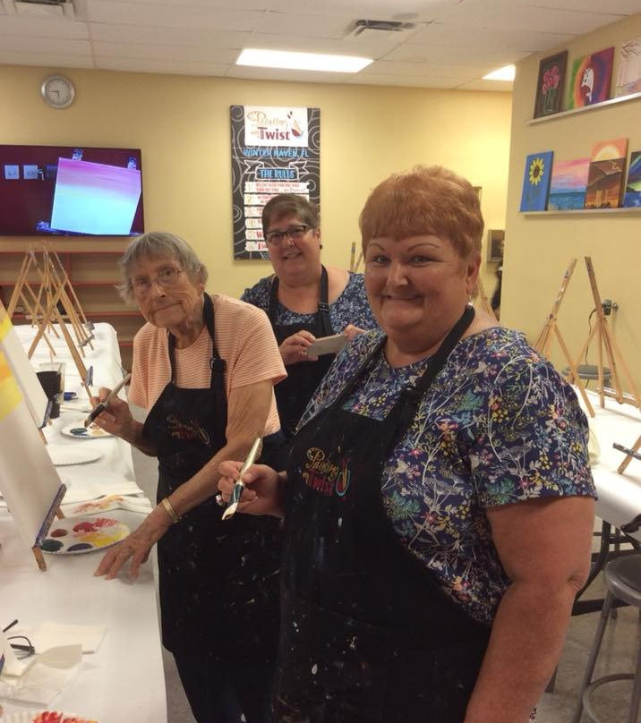 Painting with a Twist-温特黑文必去景点