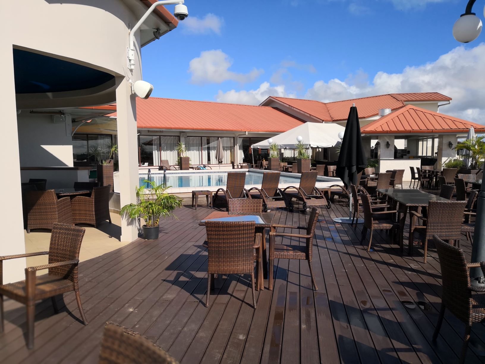 Ramada Paramaribo Princess Hotel-泳池