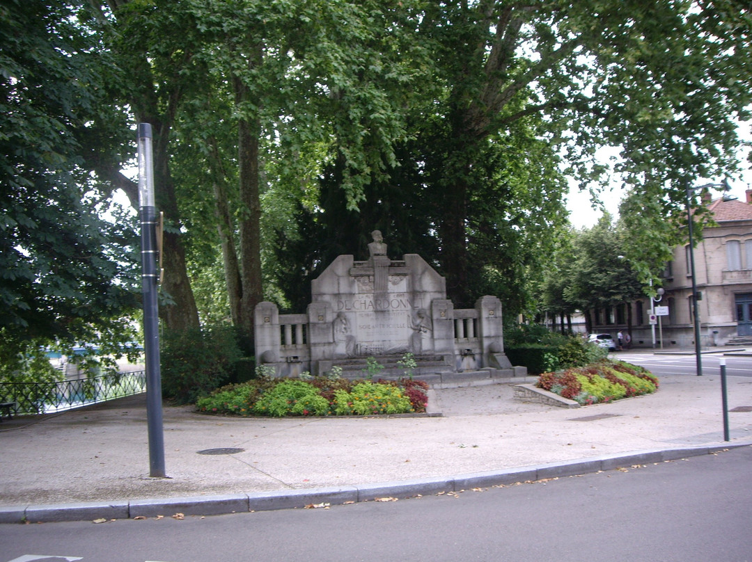 Monument au comte Hilaire de Chardonnet景点图片