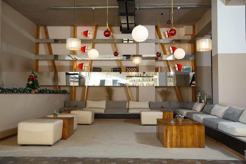 Riverside Hotel & Spa主图