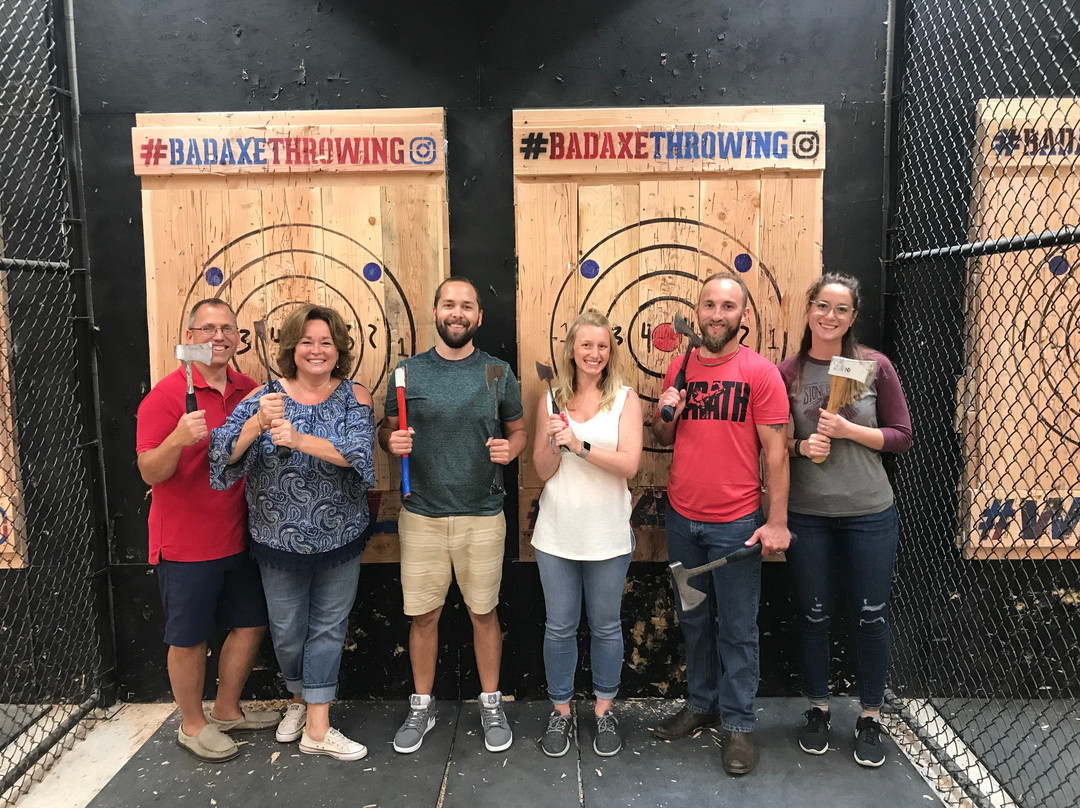 Bad Axe Throwing Chicago (Lake View)-芝加哥必去景点