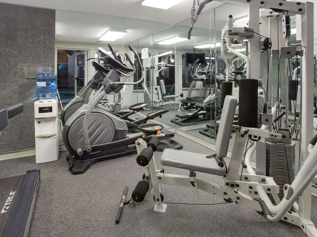 Baymont by Wyndham Freeport主图