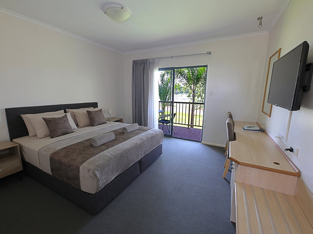 Lakeview Apartments主图