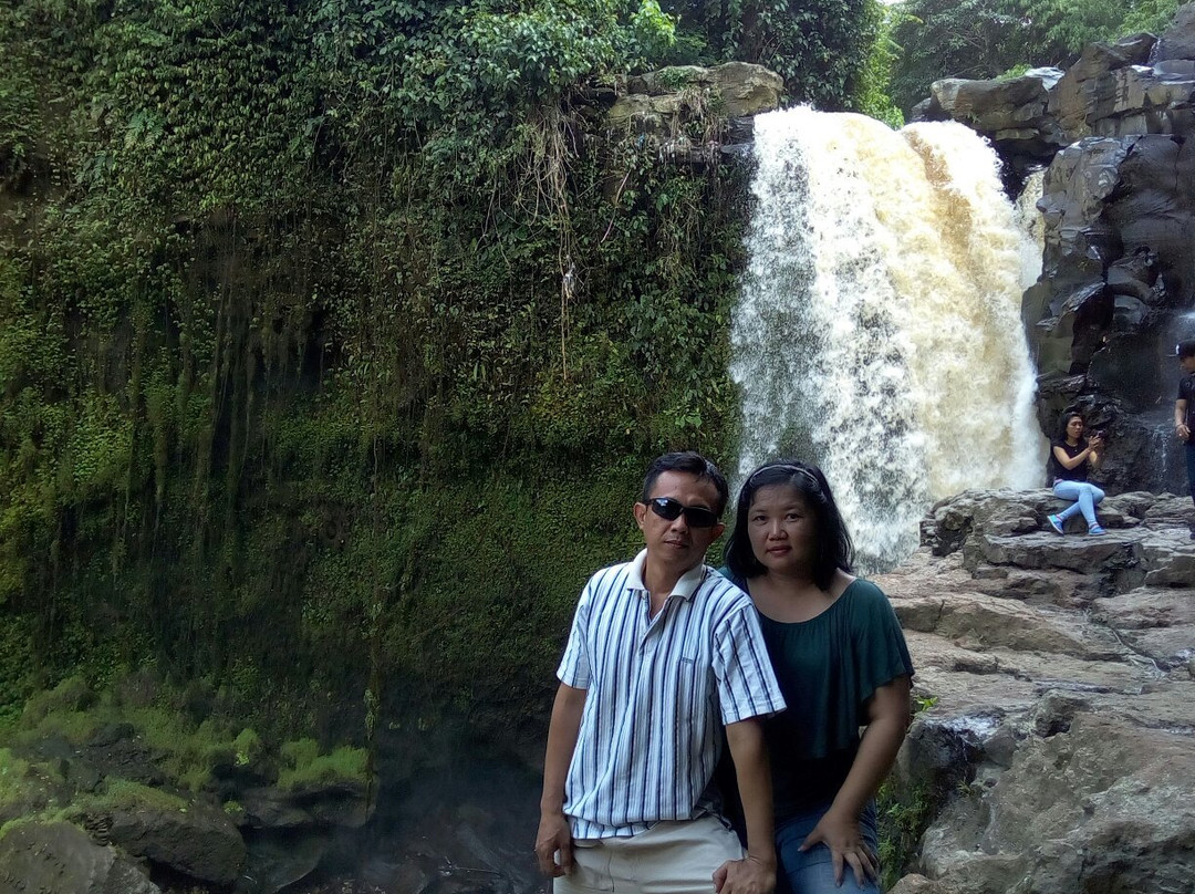 Blangsinga Waterfall景点图片