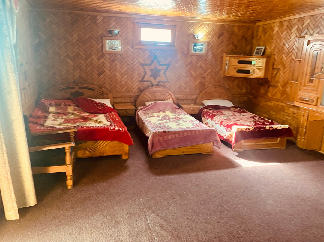 Taimoor Hotel Kalam