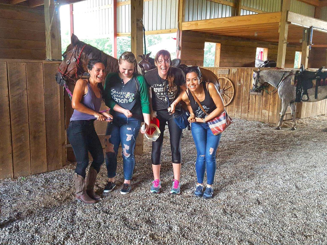 Hurricane Creek Stables, LLC景点图片