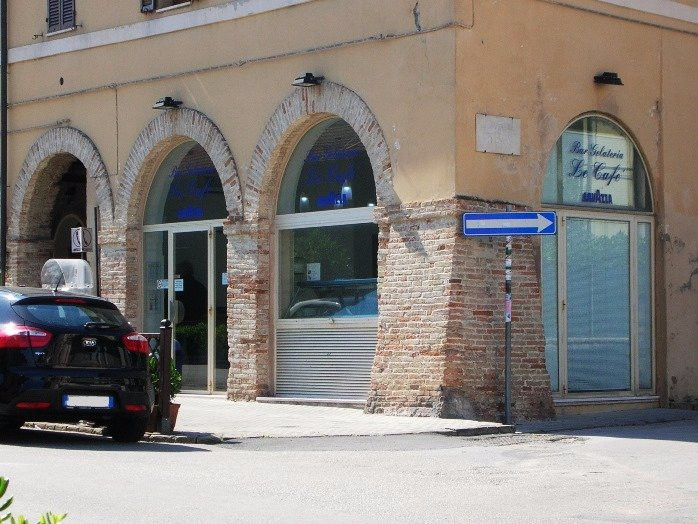 Palombina Nuova餐馆和美食-Bar Gelateria Le Cafe