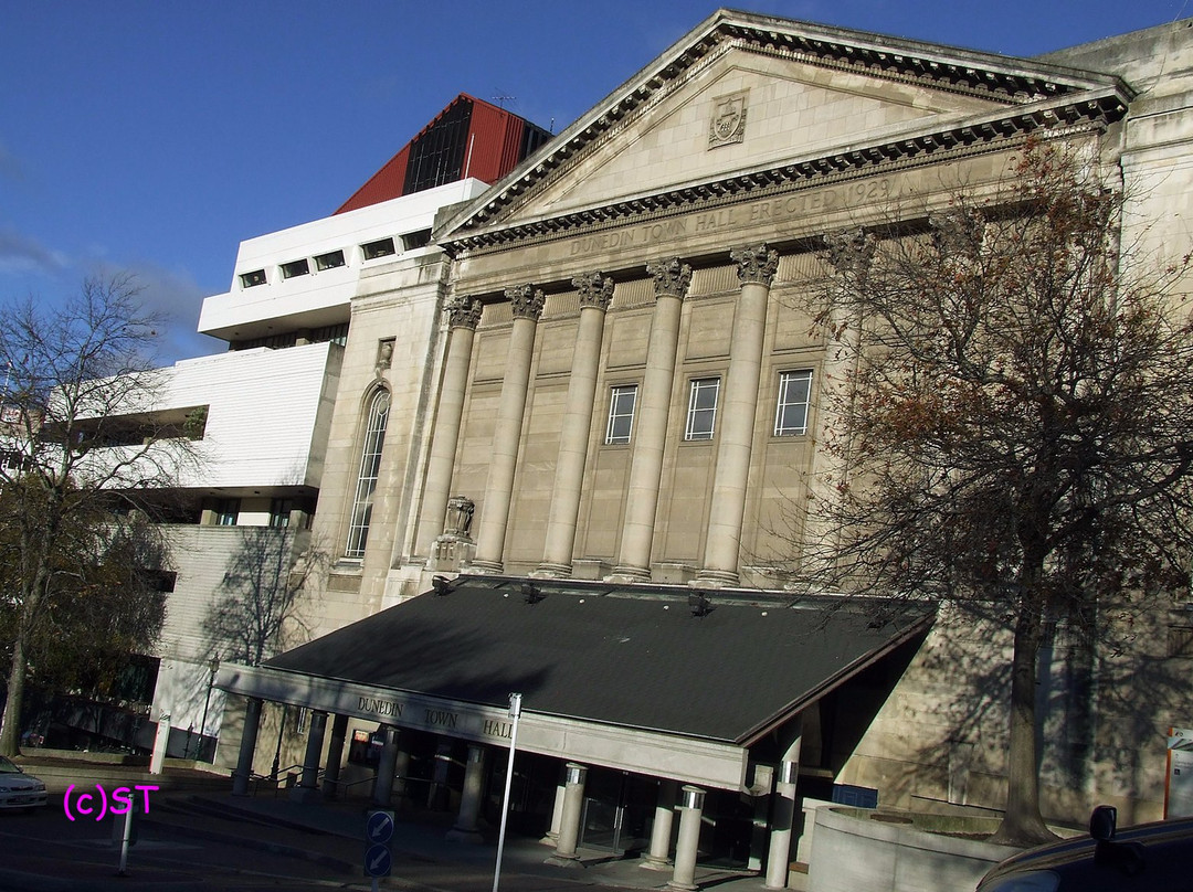 Dunedin Town Hall景点图片