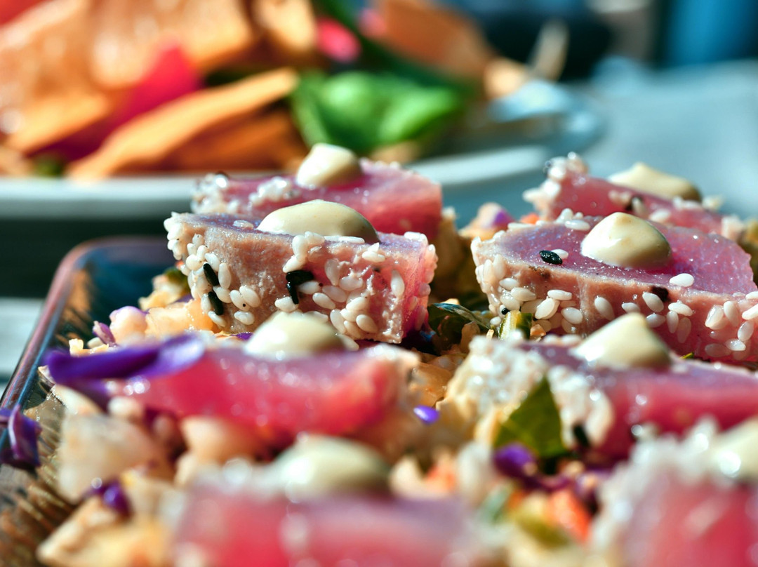 玛丽安德尔湾餐馆和美食-Tony P's Dockside Grill