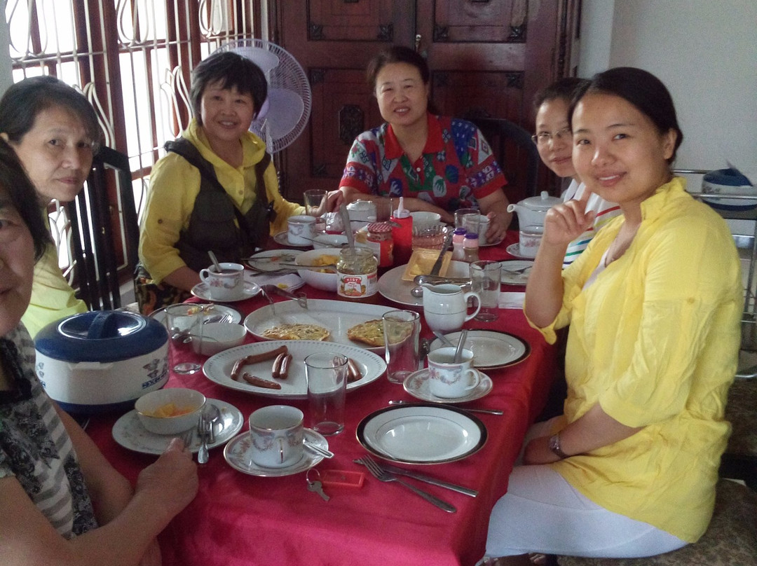 Hotel Whitehouse主图