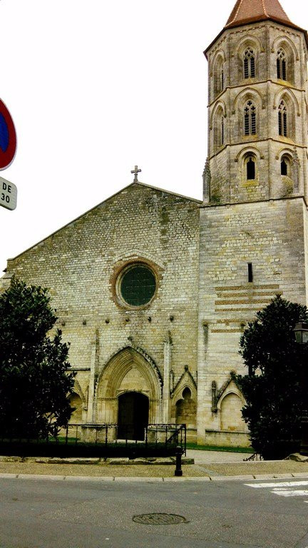 Église Saint-Laurent de Fleurance景点图片