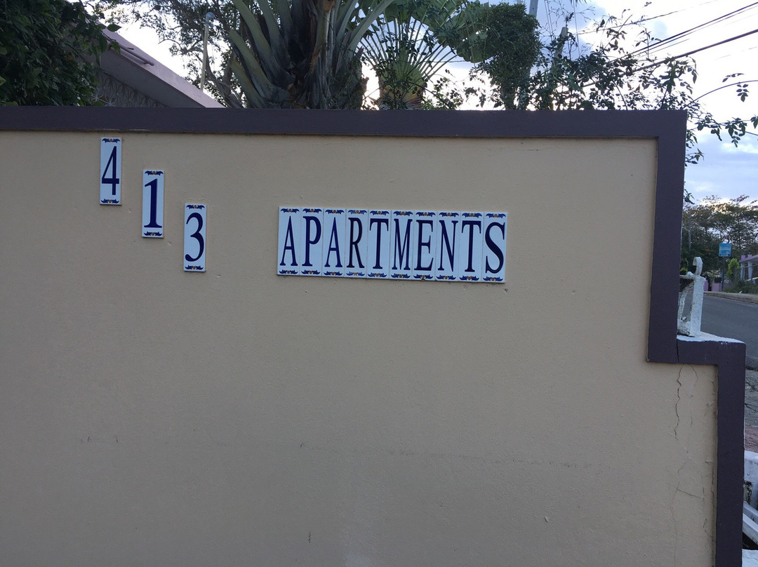 413 Apartments主图