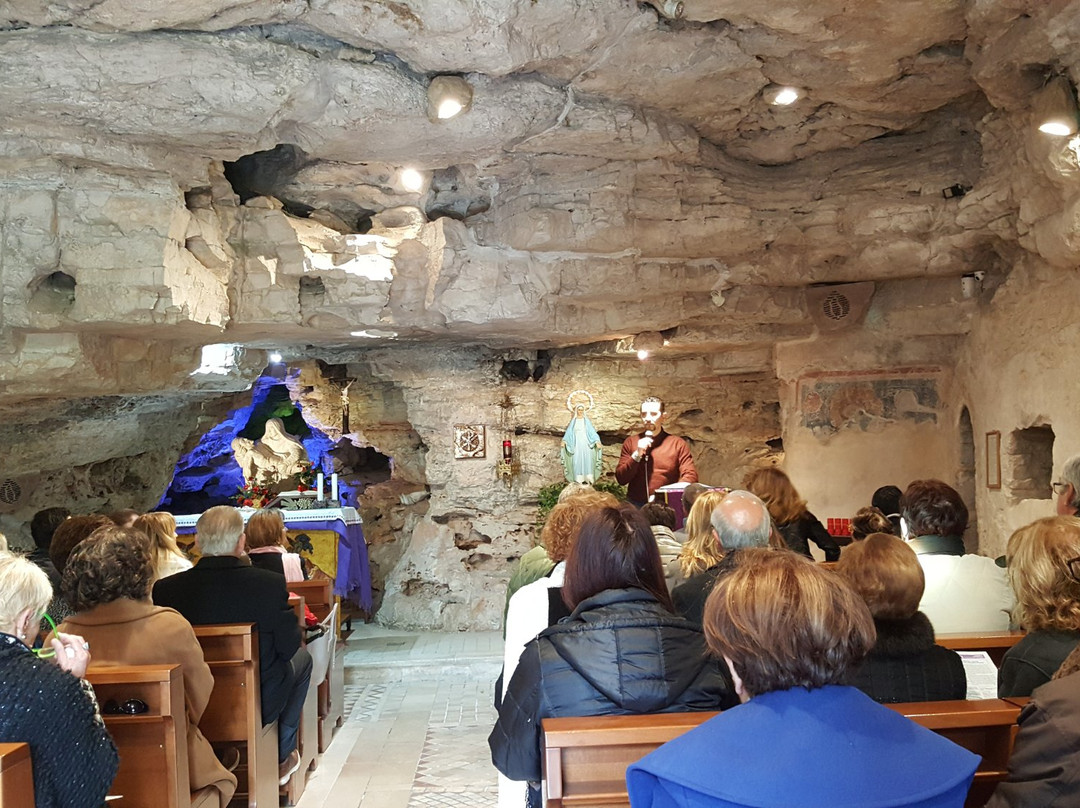 Santuario Madonna della Grotta-Modugno必去景点