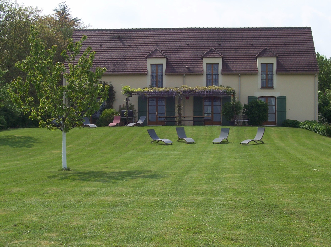 Poilly-sur-Tholon旅游攻略图片
