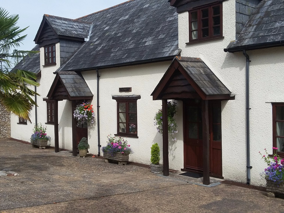 Furzeleigh House Country Cottages