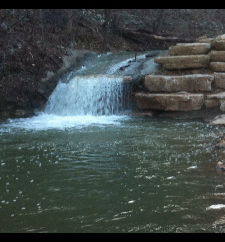 Chimney Rock Hollow主图