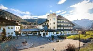 Rasun di Sopra酒店住宿-科夫雷霍酒店