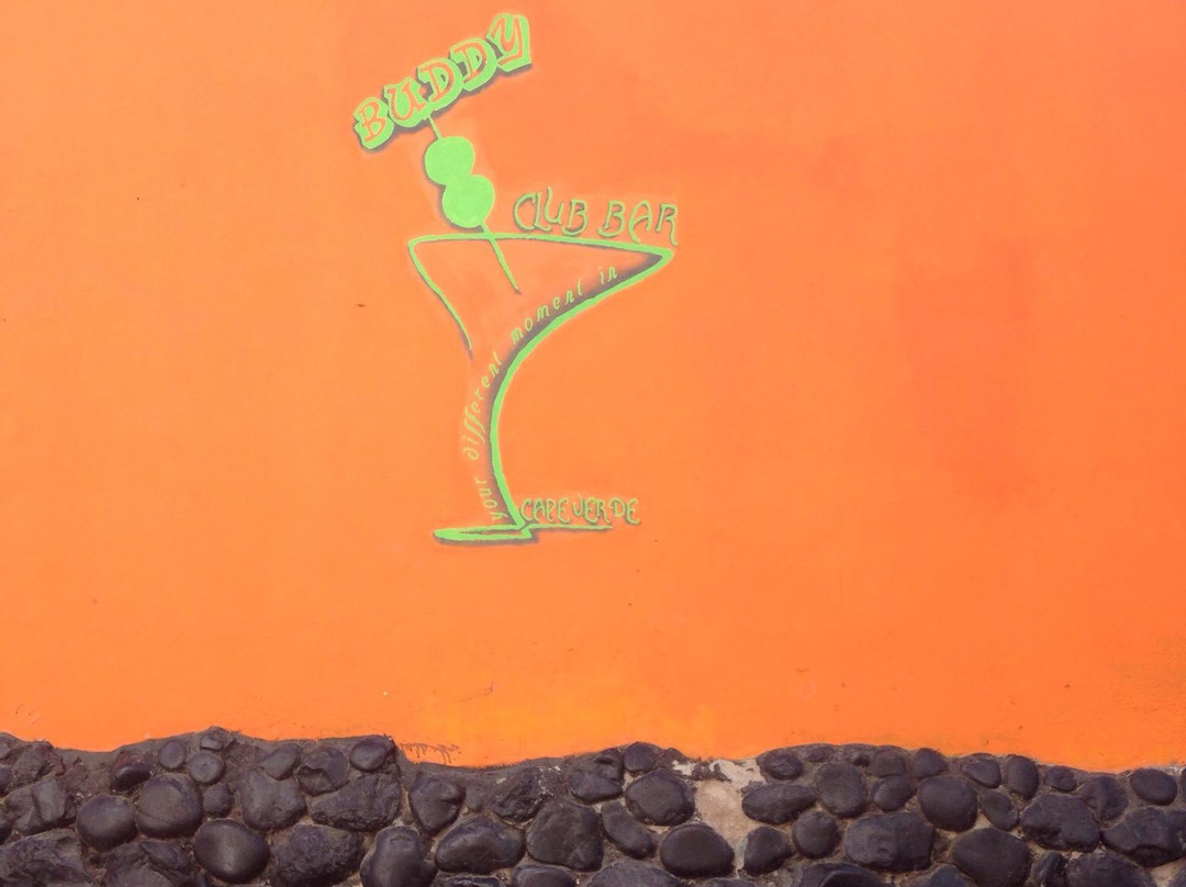 Buddy Bar-圣塔玛丽亚必去景点