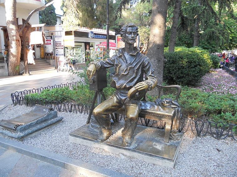 Monument to Aleksandr Khanzhonkov