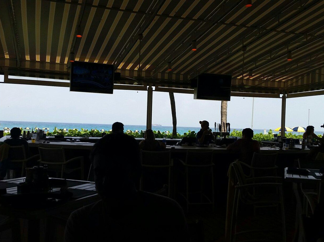 Top Shell Beachfront Bar-Singer Island必去景点