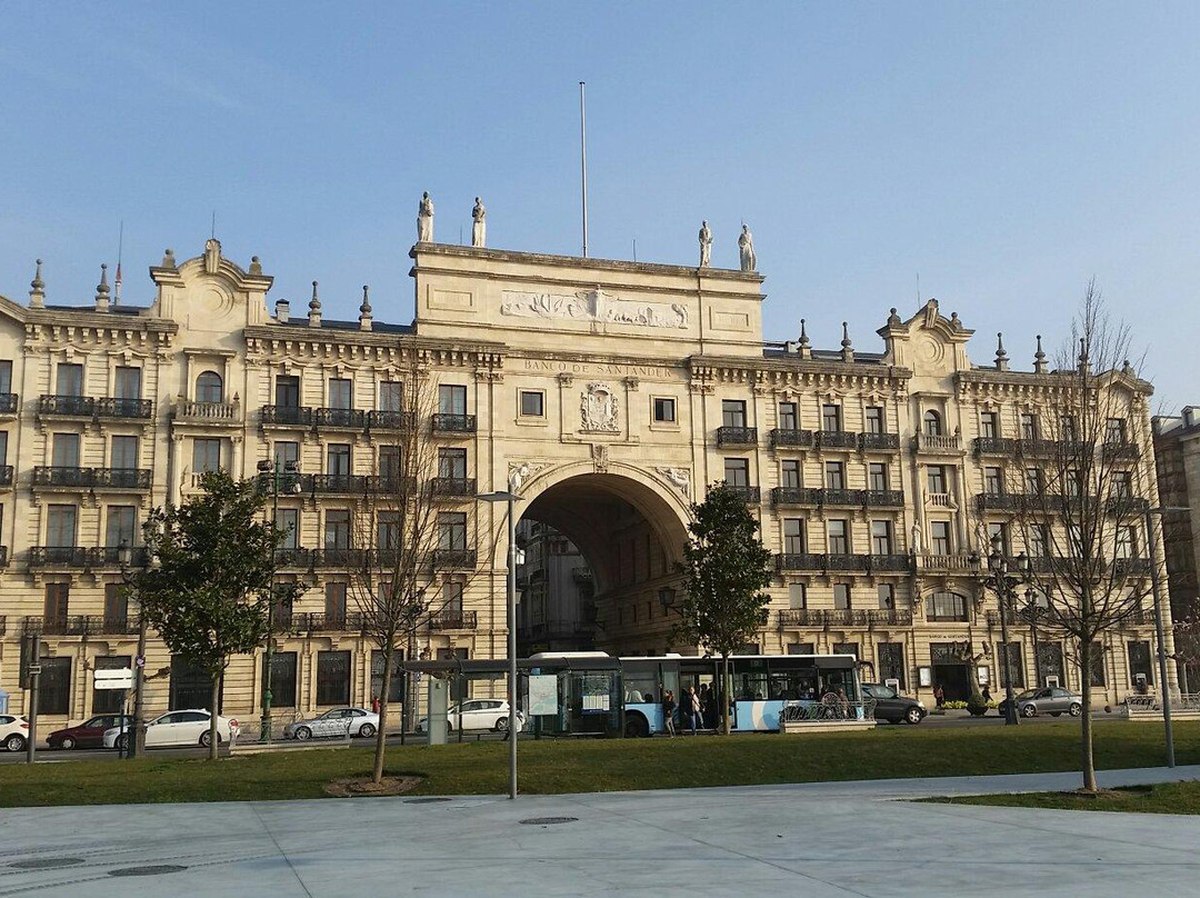 Edificio del Banco Santander-桑坦德必去景点