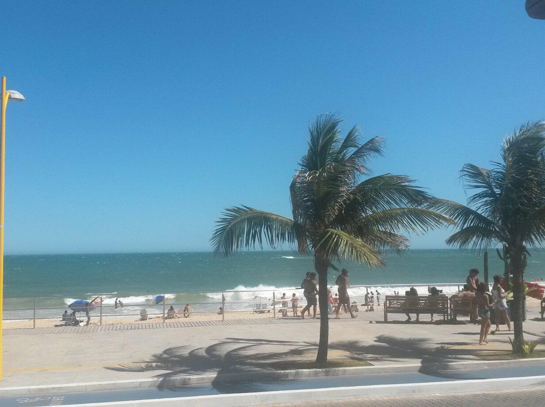Praia dos Cavaleiros景点图片