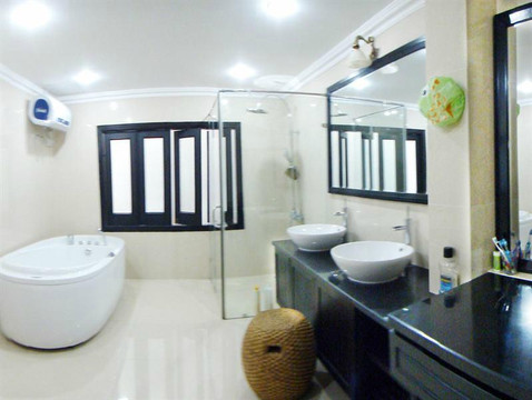 Little Barry's Home主图