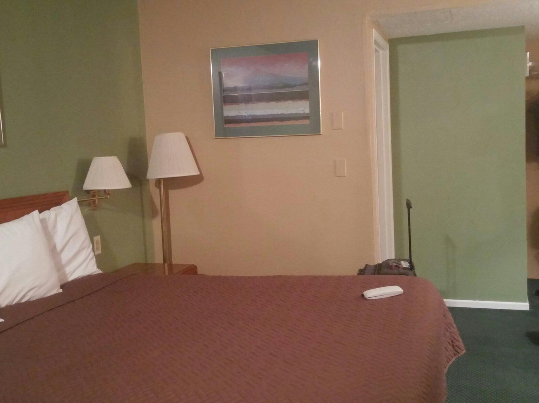 Knight's Inn Motel主图