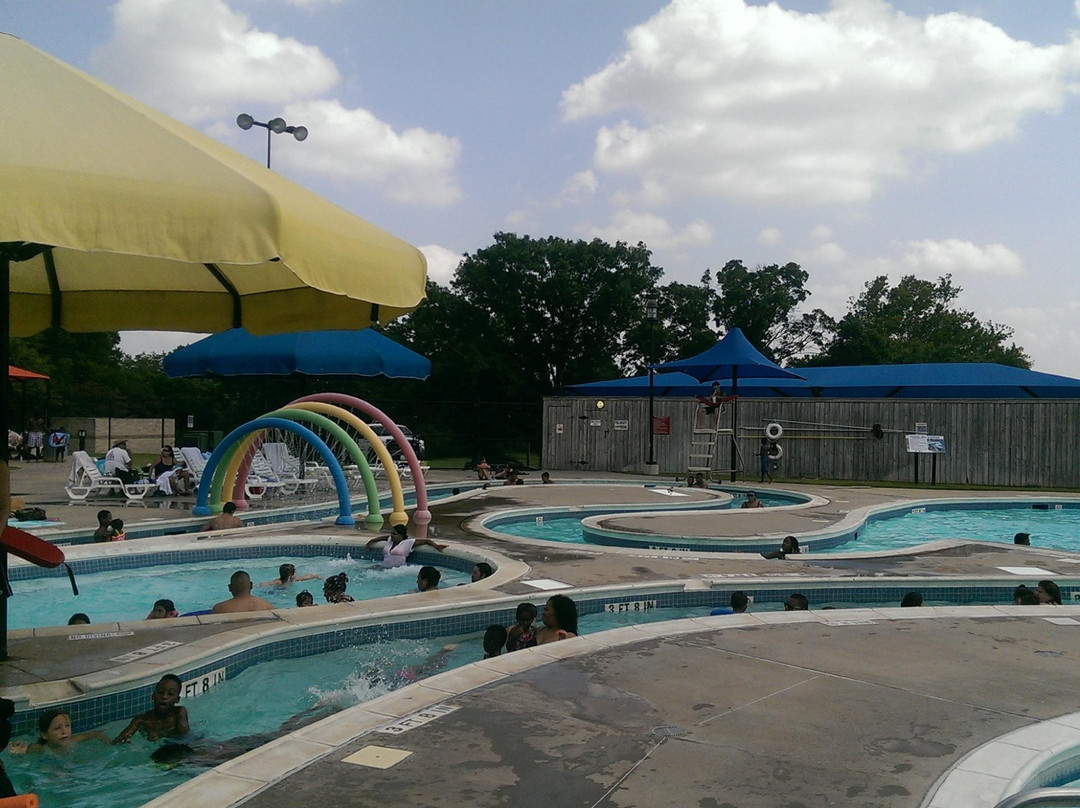 Randol Mill Family Aquatic Center-阿灵顿必去景点