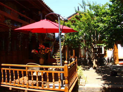 丽江快乐驿站客栈主图