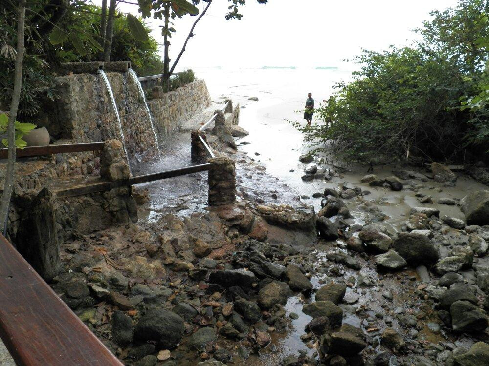 Praia de São Pedro-瓜鲁雅必去景点