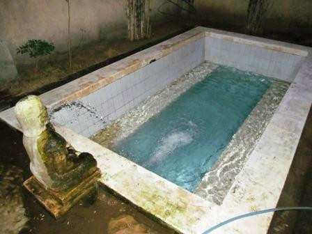 Banyuwedang Hot Spring-班玉威当必去景点