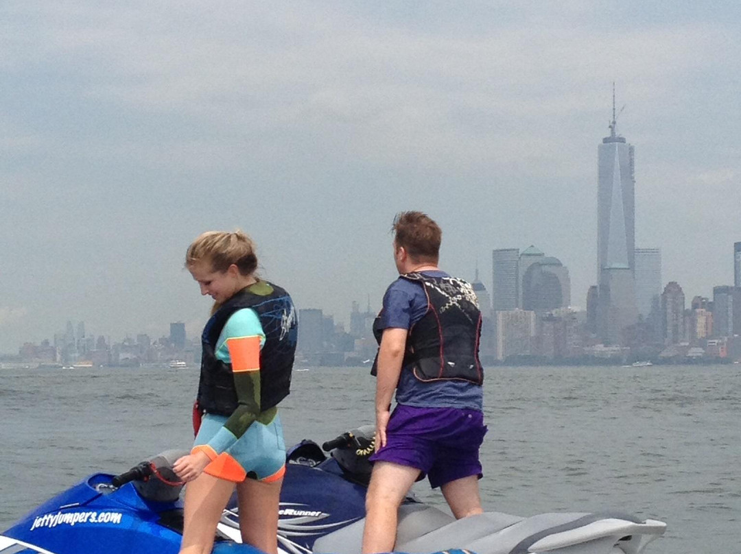 Jetty Jumpers-布鲁克林必去景点