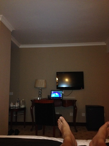 学府大酒店主图