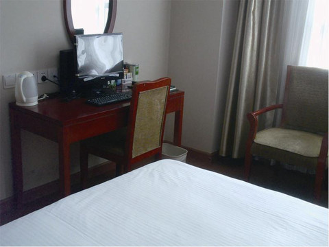 格林豪泰上海松江新城商务酒店主图