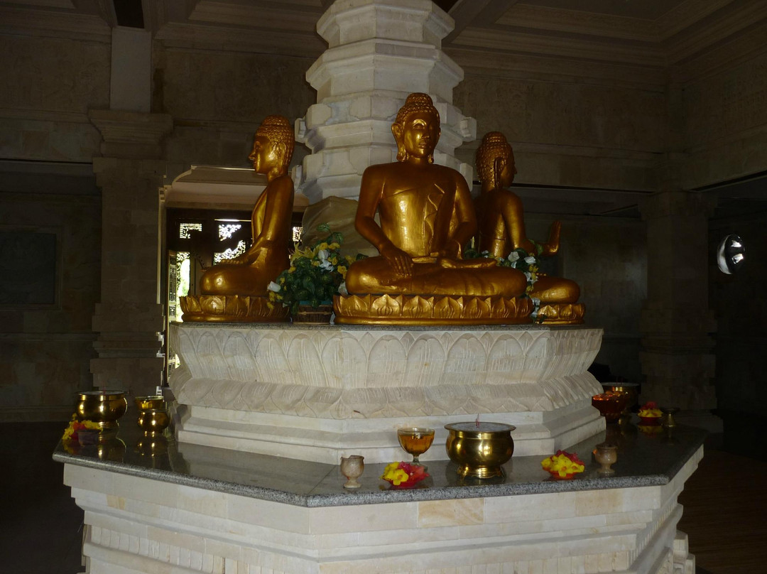 Brahma Vihara Arama Buddhist Monastery-布莱伦必去景点