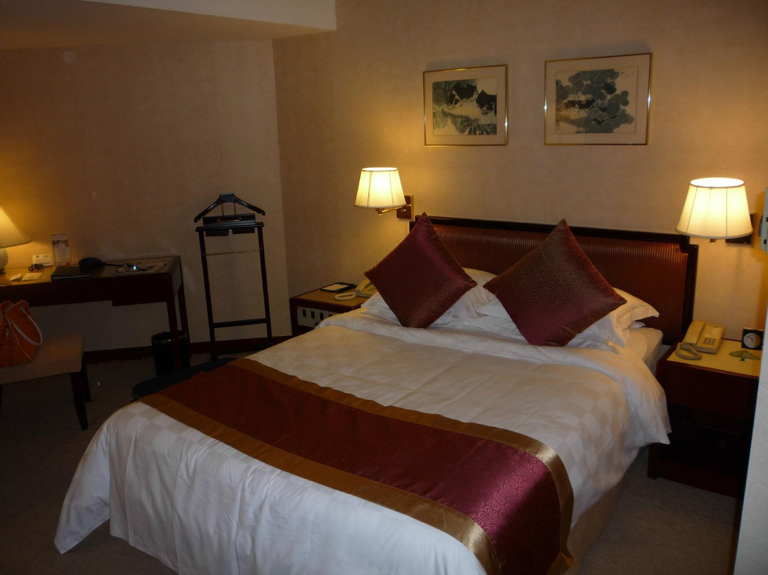 富临大酒店主图