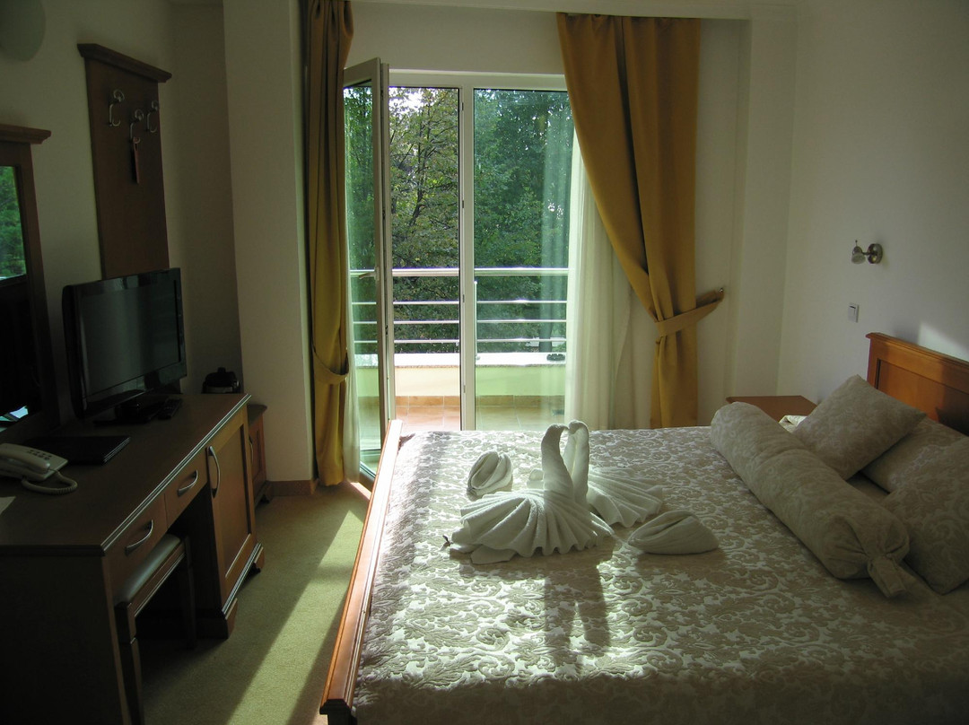 Resen酒店住宿-Hotel Garden