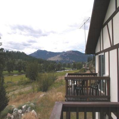 Wolfgang's Riverview Inn主图