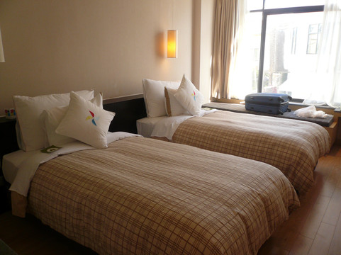 拉萨福朋喜来登酒店主图