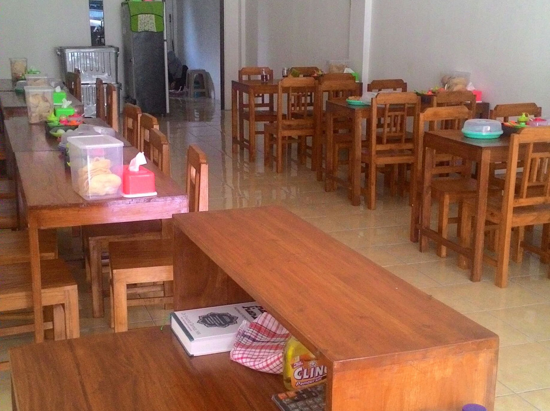 Sukoharjo餐馆和美食-Rawon Soto Pak Eko