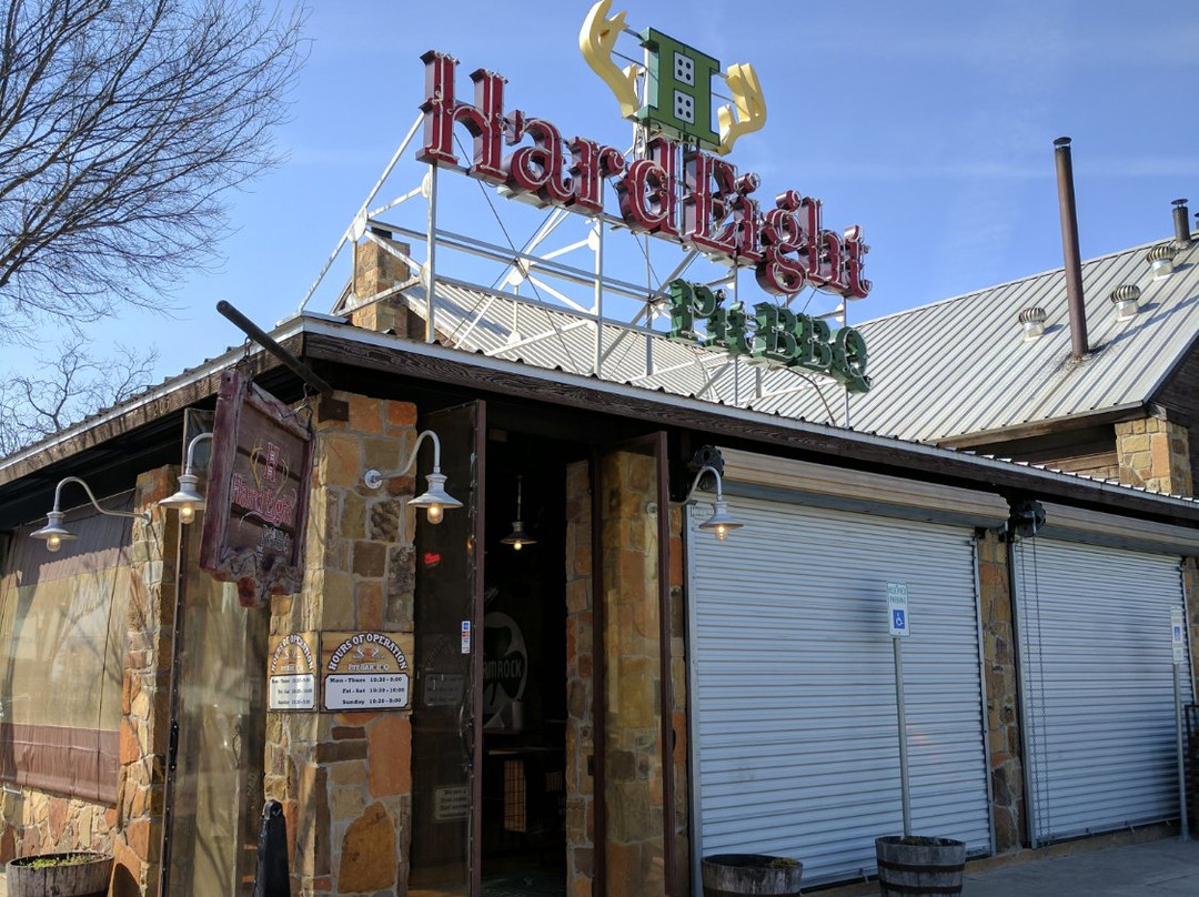 罗阿诺克餐馆和美食-Hard Eight BBQ