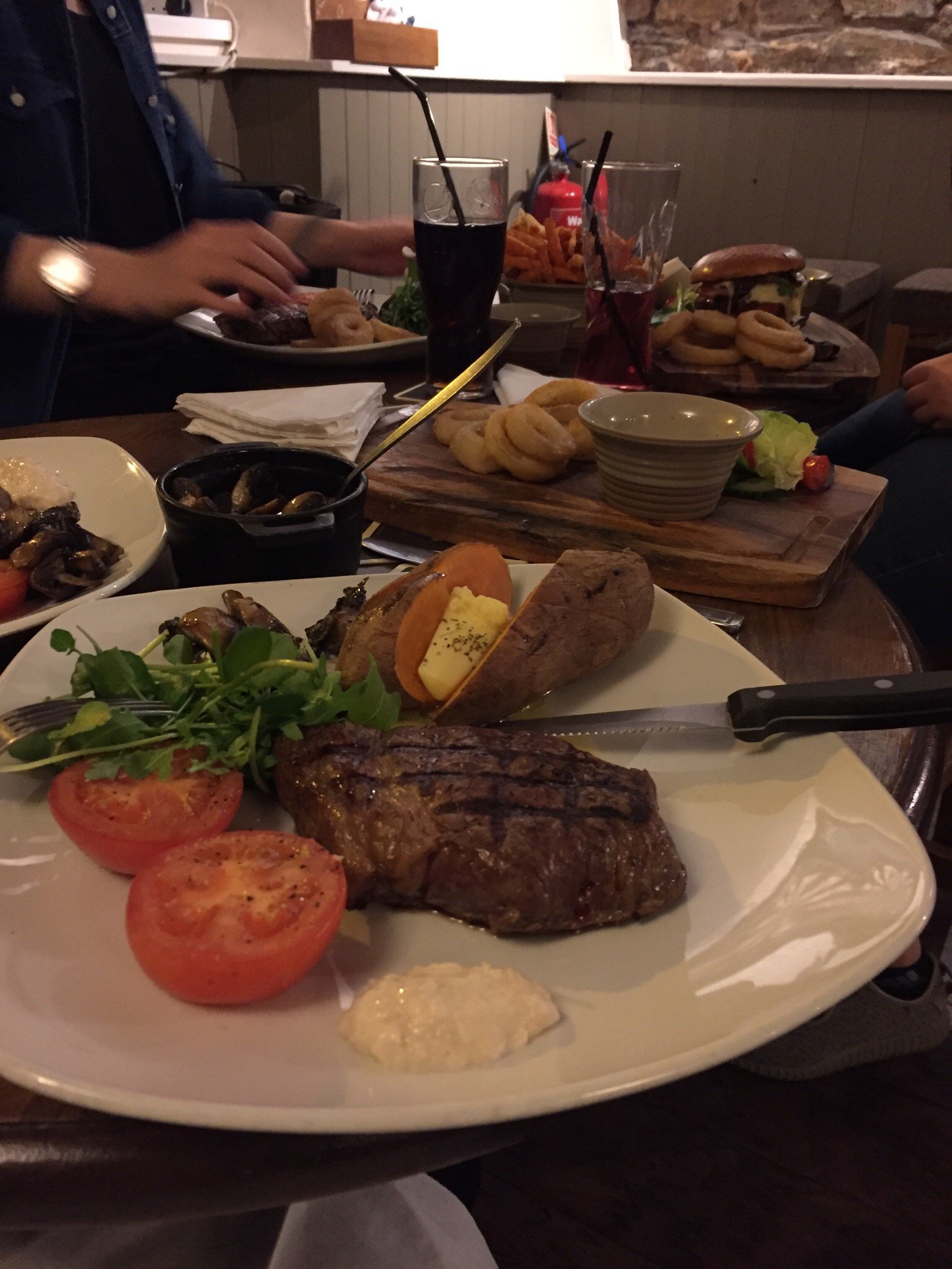 The Jack Russell inn-官方