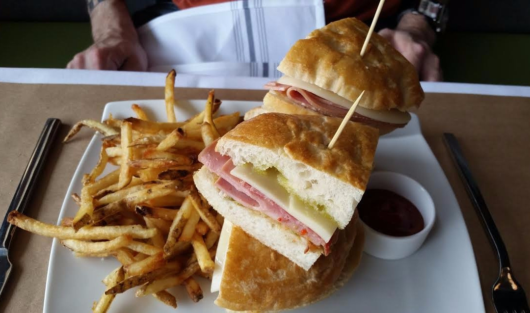 Farmington餐馆和美食-Butchers & Bakers