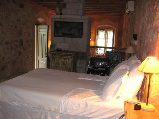 Ada Hotel